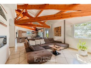 Villa moderne lumineuse avec terrasse dans un cadre paisible