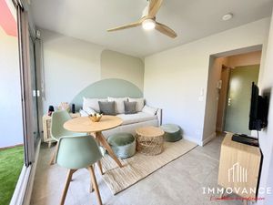 A 2 mn de la plage  Studio 'cosy' meublé avec balcon / parking