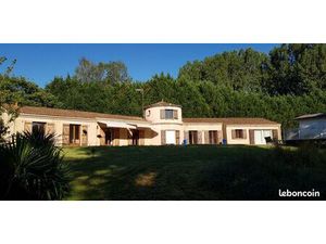 La Guest House BYLAVILLA25 Location temporaire à Noaillan