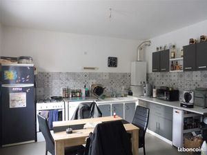 Appartement TULLE F4 90m2 rénové très bien isolé garage + parking + cave + terrain