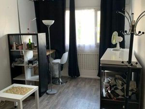Studio meublé de 19m2 avec parking (résidence sécurisée)