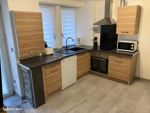 Petite maison en Triplex meublée