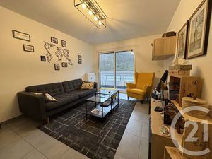 Appartement F3 à louer - 3 pièces - 63 28 m2 - Ste Foy Les Lyon - 69 - RHONE-ALPES