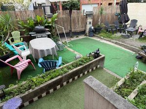 Urgent location jour de l’an métro université maison si Denis