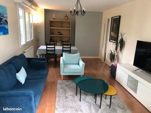 T3 meublé lumineux proche du CHU  Tram A à proximité immédiate