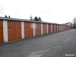 Grand garage à Montgermont