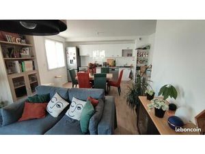 Beau T3 récent de 65 m² avec terrasse  box et parking – tout compris