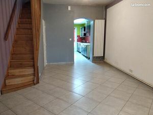 Loue maison 1030 très bon état Armentières