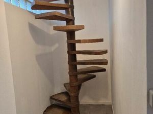 Maison avec jardin et grand Garage