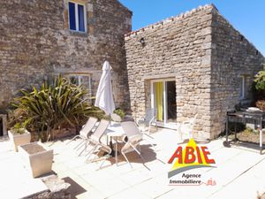 Vente Maison Piscine à Saint-Martin-des-Fontaines (85570) : à vendre Piscine / 264m² Saint