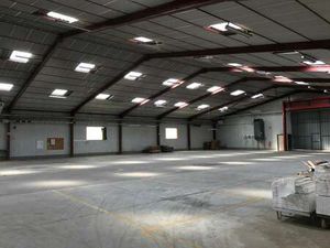 Location Bureaux et commerces à Bressuire (79300) : à louer / 1194m² Bressuire