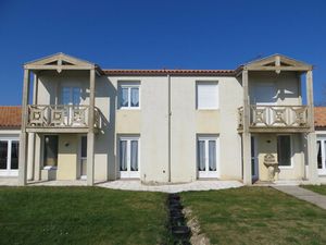 Appartement en Duplex à rénover situé à Meschers S/Gironde