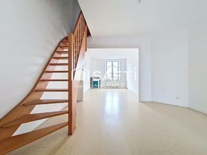 Joli triplex au centre de JARNY