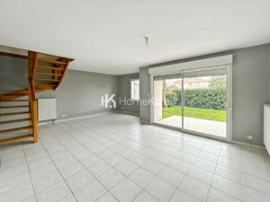 MAISON 5 PIECES AVEC JARDIN ET GARAGE !!