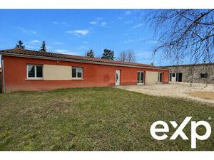 Grande maison familiale avec dépendances & potentiel profession