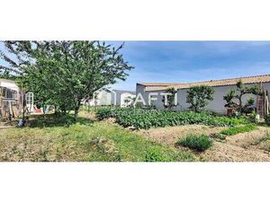 Terrain constructible - 700m² env. La Doubletiere