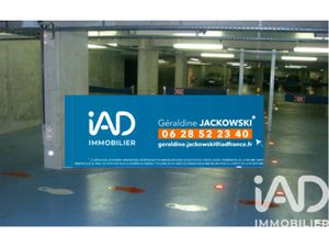 Vente Parking/garage/box 400 m²