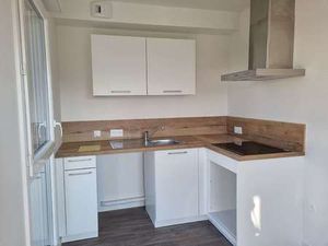 Location Appartement 2 pièces à Caen (14000) : à louer 2 pièces / 46m² Caen