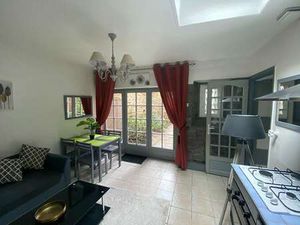 Location Appartement T1 Meublé à Dinan (22100) : à louer T1 Meublé / 24m² Dinan