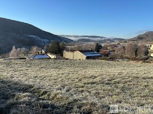 Terrain constructible à Polignac