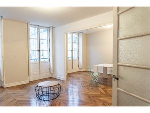 ORLEANS CENTRE - PROCHE COMMERCES