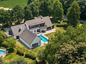PRACHTIGE LUXEVILLA VERSCHOLEN IN HET PRIVÉDOMEIN ‘VLIERINGENPARK’