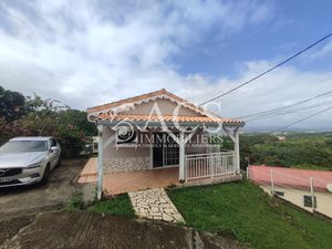 MAISONNETTE T1 DUCOS (EAU ET ELECTRICITE COMPRIS DANS LE LOY