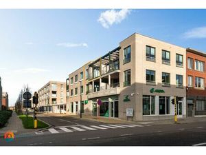 Recent app. met 1 slpkr en garage te Lier