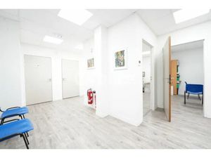 LOCAL PROFESSIONNEL A LOUER