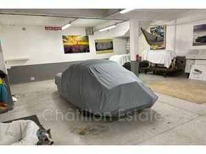 Appartement 2 pièces de 45 m² environ attenant à 201 m² de g