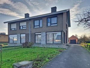 Halfopen woning met 4 slpk