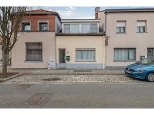 Centraal gelegen woning met 2 slaapkamers en tuin.