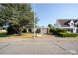 Te renoveren bungalow op fantastische ligging