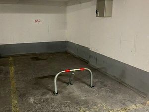 Place parking sous terrain (Rue de France)