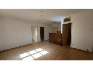 Pezenas Appartement Type 3 Rue Conti