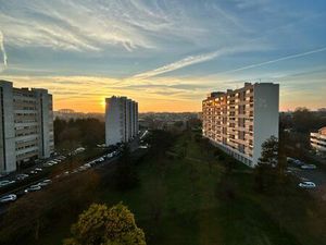 Location T4 place Ravezies