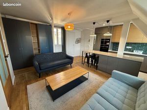 Appartement meublé T2 refait à neuf – Dernier étage – Porte Maillot
