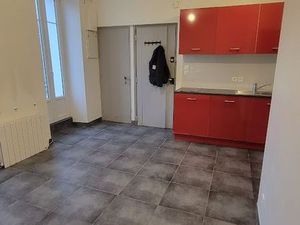 Tres beau T2 en tres bon etat Place Barbe