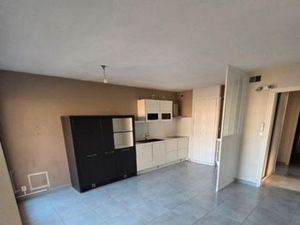 Loue t3 non meublée