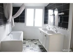 Loue maison avec balcon