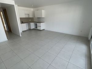 Location Appartement 3 pièces 71m² BOUCAU 64340