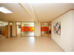 MULTIFUNCTIONELE RUIMTE 400 M2 MET PRIVE PARKING