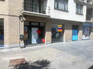 Te huur – commercieel gelijkvloers in centrum Halle