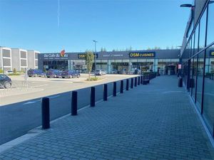 MODERNE COMMERCIËLE EIGENDOM NABIJ DSM KEUKENS