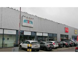 COMMERCIEEL GEBOUW ROOSEVELT CENTER