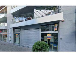 MODERN COMMERCIEEL GELIJKVLOERS