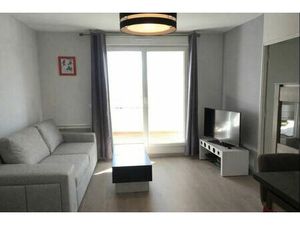 Location appartement 2 pièces 43m2 Ajaccio 20090 - - Surface Privée