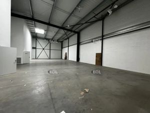 A LOUER - Local d'activités de 707 m² à Palaiseau (91)