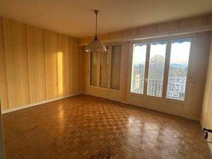 Vente appartement 3 pièces 69m2 Pau 64000 - 114000 € - Surface Privée
