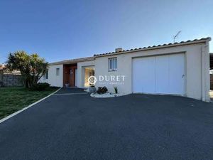 Vente Maison Piscine à Saint-Crespin-sur-Moine (49230) : à vendre Piscine / 90m² Saint-Cre